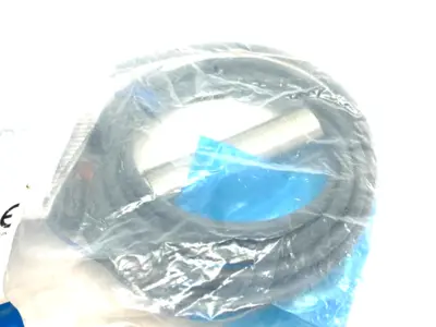 E2B-M18LS08-WZ-C1 | Omron  Inductive Proximity Sensor 2m Leads 10-30VDC - New