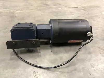 USED 2011 GROVE GR-BM818-10-R-56