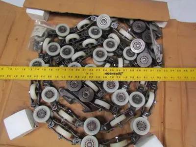 Unibilt 16' Nylon Wheel overhead conveyor chain w/3 links part# 21351 4" pitch