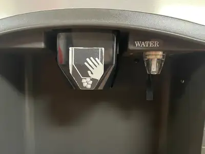 Used Manitowoc Used 30" Manitowoc SFA-291 Stainless Hotel Ice Dispenser Bin with Water Dispenser - 180lb 120V Beverage Dispensers Illinois US | Falcon Restaurant Supply #1378026
