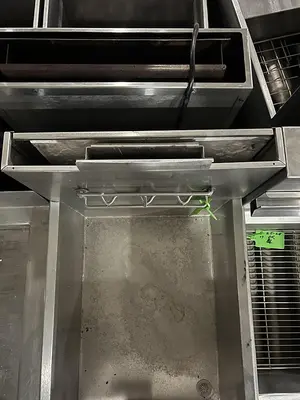 Used FRYMASTER _UNKNOWN_ Cookers / Coolers / Fryers Florida US | BAM Discount Restaurant Equipment #1373179