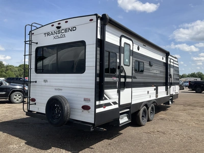 USED 2022 TRANSCEND 245RL