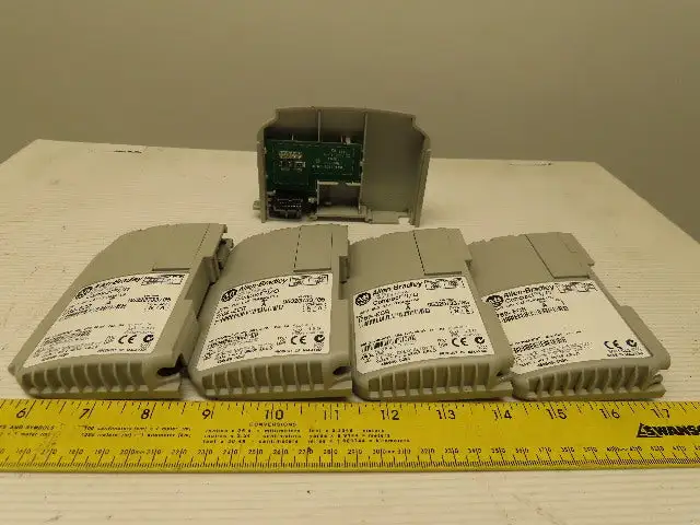 Allen Bradley 1769-ECR Compact I/O Right End/Terminator Mixed Rev 1,2
