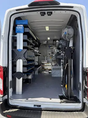 USED 2022 FORD E-350