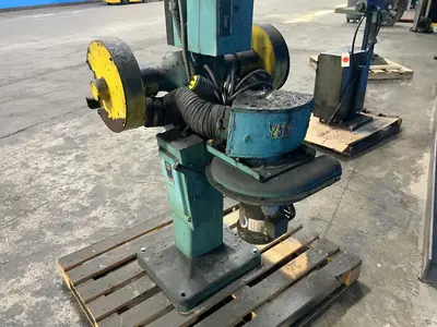 Used BALDOR M00 M88/197 Pedestal Type Grinders (Double End) Ohio US | HGR 24 #1580169