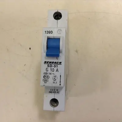 USED SCHRACK SD-91G 10A
