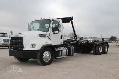 Used 2017 FREIGHTLINER 114SD Hooklifts & Roll-Offs Texas US | Roll Off Truck World #1491802