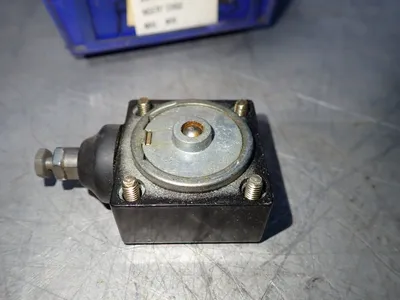 Used HONEYWELL LSW1W Relays & Switches | HGR 24 #739090