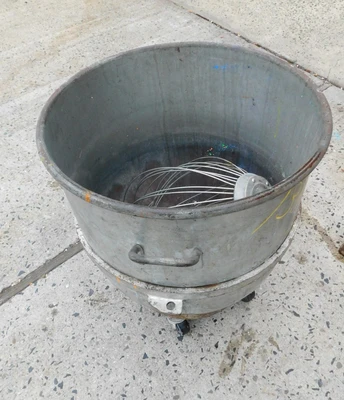 USED HOBART 140 QUART