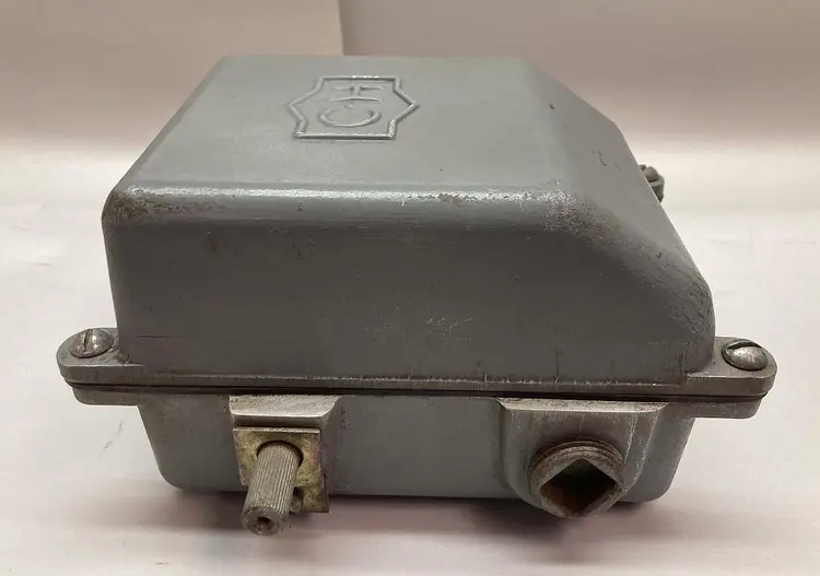 Used CUTLER-HAMMER 14977H38B Miscellaneous Equipment (Electrical & Power) Ohio US | Surplus Asset Holdings #1210098