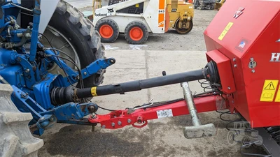 USED 2016 MASSEY FERGUSON 1840