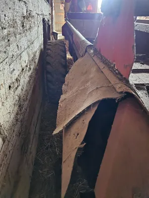 NEW HOLLAND 165 Manure Spreaders | Iron Listing (28)