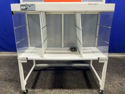 Used 1983 INTEGRATED AIR SYSTEMS 1.T530S Laminar Flow Hoods Ohio US | HGR 24 #1520842