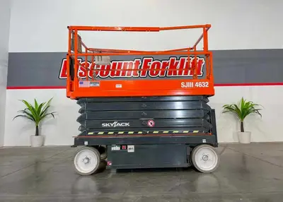 USED 2014 SKYJACK SJIII-4632