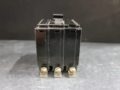 USED SQUARE D QOB350