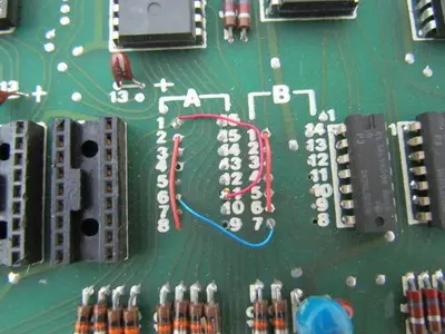 Federal Signal Corp 9055-301-01 D5130 HE3VO REV 2 Circuit Board