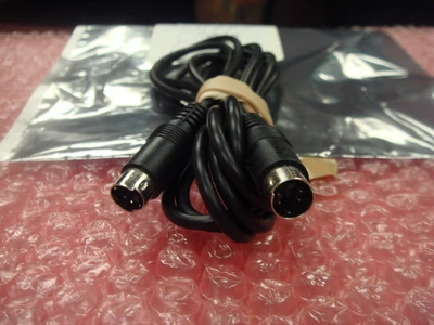 Sun Link 4-Pin Male to 4-pin Male Cable (Qty 1)