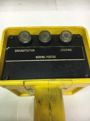 USED Harting 4 Button