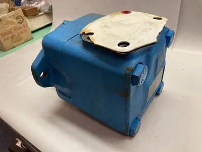 New | in-Stock VICKERS 45V42A 1AA22R Pumps | Surplus Asset Holdings #1206292