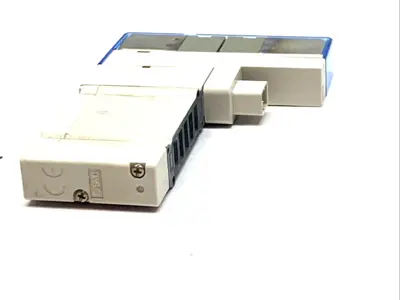 USED SMC SY3A00‑5U1 5‑PORT SOLENOID VALVE