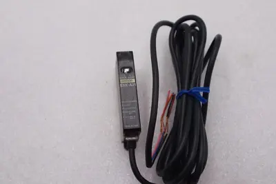 OMRON E3X-A21 PHOTOELECTRIC SWITCH 10-30 VDC STOCK #K-1038A