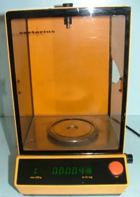 Used SARTORIUS / ESSEN / INTELLICYT 0262 Balances Texas US | Bamko Surplus Process Equipment #939323