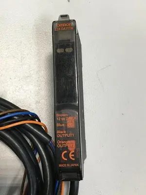 USED OMRON E3X-DA11TW