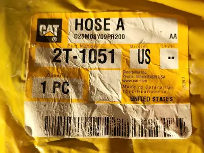 NEW CATERPILLAR 2T-1051