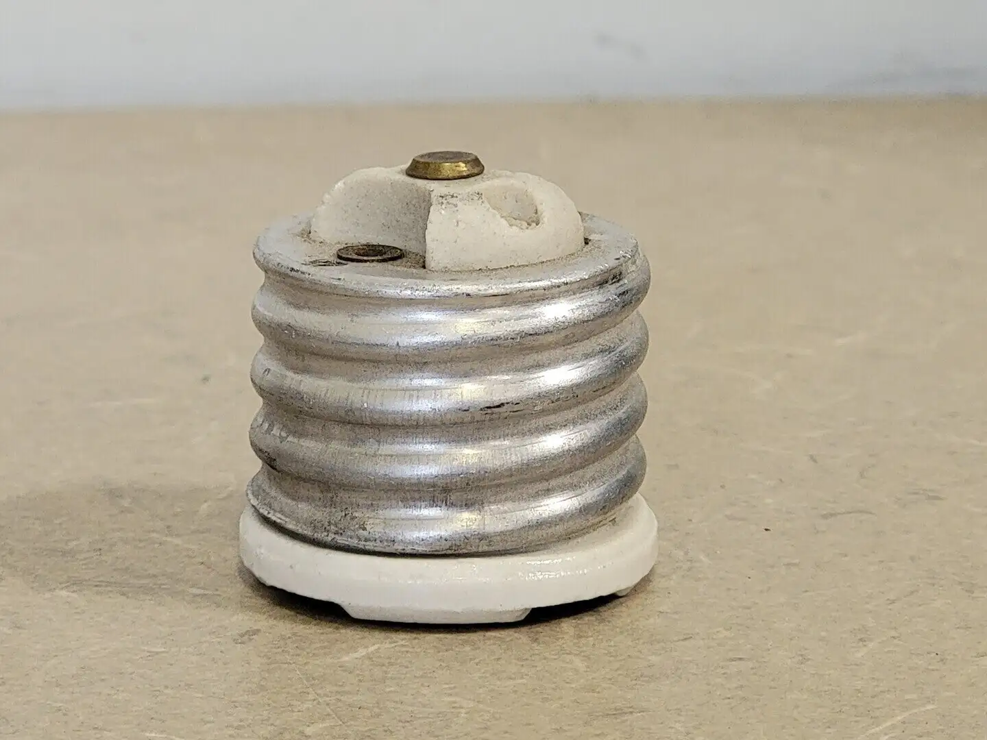 USED LEVITON 000-08681