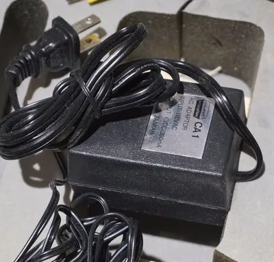 USED KANE-MAY 8104 THERMO HYGROMETER MEASURING KIT