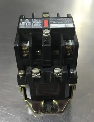 USED ALLEN BRADLEY 700-N200A1