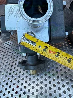 USED 4 ITT PURE-FLO STAINLESS STEEL DIAPHRAGM VALVES W/ 1.5" TO 1/2" SANITARY FITTING