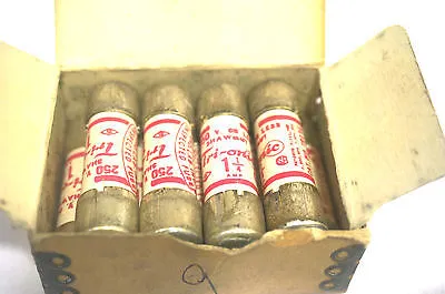 9 NEW SHAWMUT TR-1-1/4 FUSES TR114