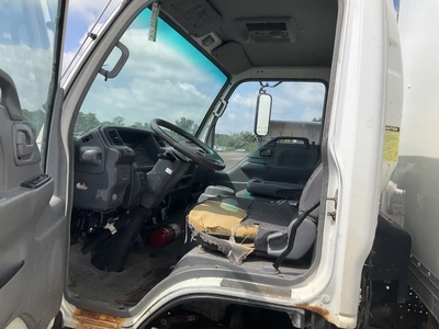 USED 2006 GMC W4500