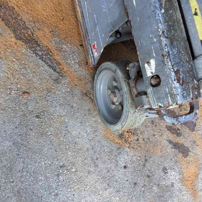 USED 2013 Skyjack SJ3219