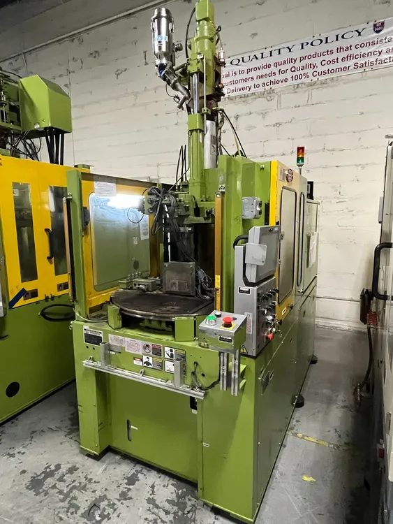 Used 2006 NISSEI TNS50R5V VERTICAL CLAMP Injection Molding Machines California US | Machinery Network #234157