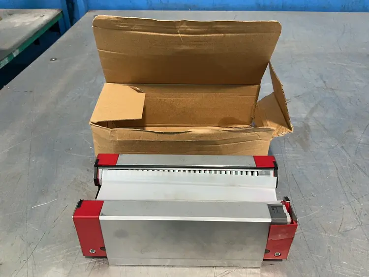 Used SCHNEEBERGER MR W 45DG0V3R1CHS91LN Linear Guides Ohio US | HGR 24 #1580214