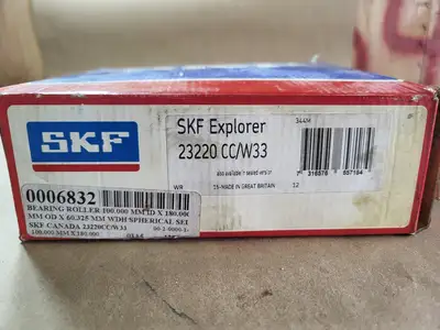 NEW SKF 23220 CC/W33