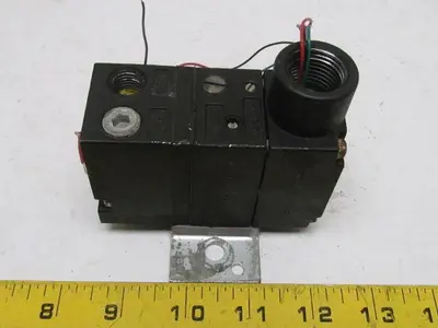 Fairchild TA6000-001 E/P Pressure Transducer 0-10VDC In 3-15 PSI Output 1/4" NPT
