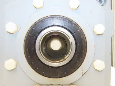 Stober K613SG0760MQ40 Helical Gearbox 76.14:1 Reducer 20rpm Hollow Shaft IEC 112
