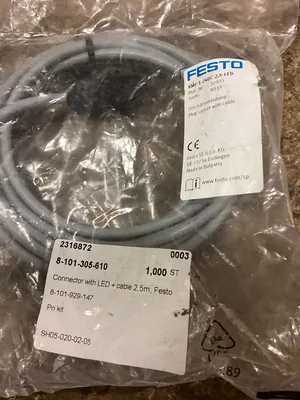 Festo KMF-1-24DC-2.5-LED Plug Socket with Cable -NIB