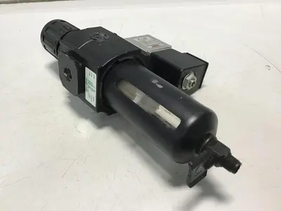USED SPEEDAIRE 4ZK92