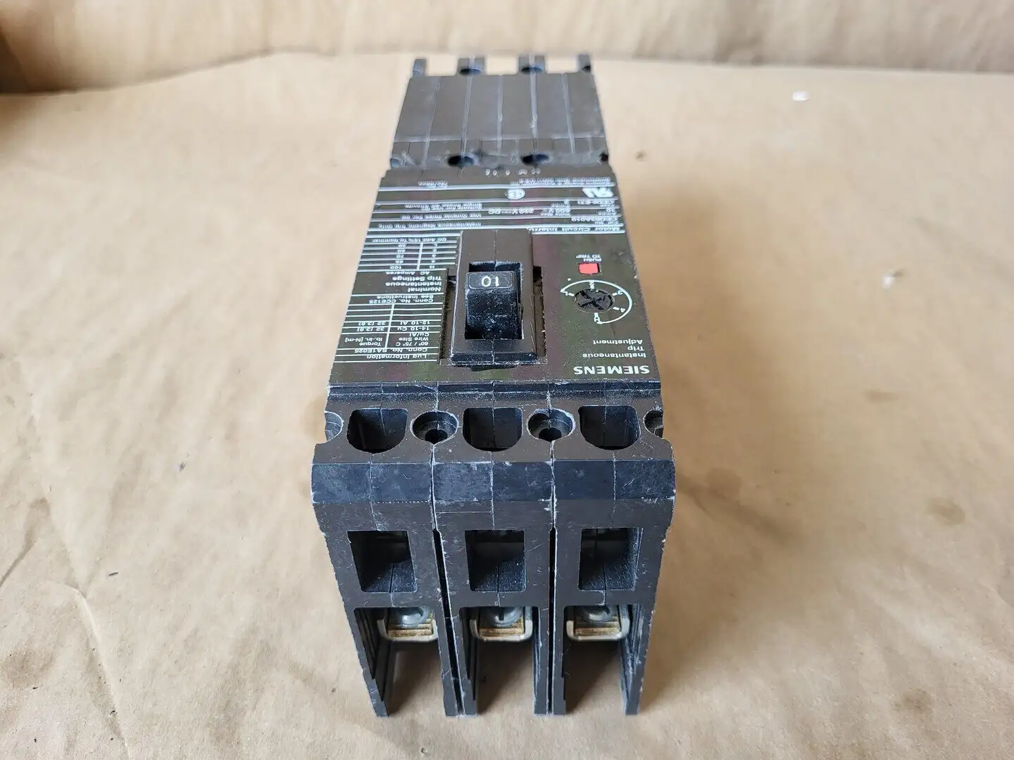 New | in-Stock SIEMENS CED63A010 Switchgears British Columbia CA | Lenmark #239330