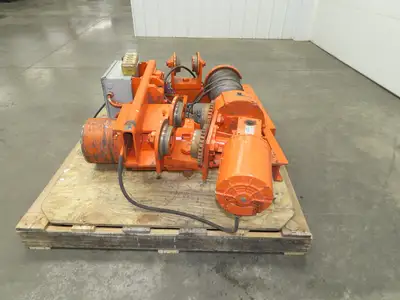 Saturn Engineering 1 1/2 Ton Electric Cable Hoist 15'Lift 20FPM Curved Beam 460V