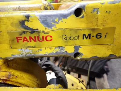 USED 2001 FANUC M6I