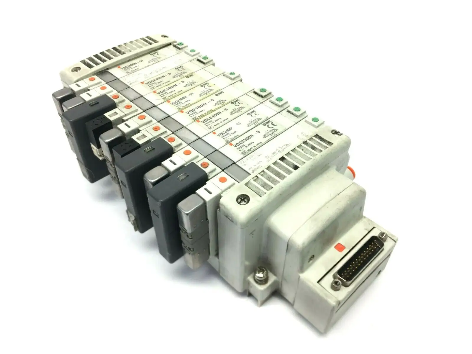 USED SMC PLUG-IN MANIFOLD