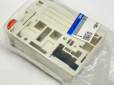VVQC2000-3A-1-N11-S | SMC  Pneumatic Manifold End Plate 5-Port - New