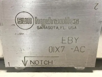 USED SUN HYDRAULICS 01X7-AC