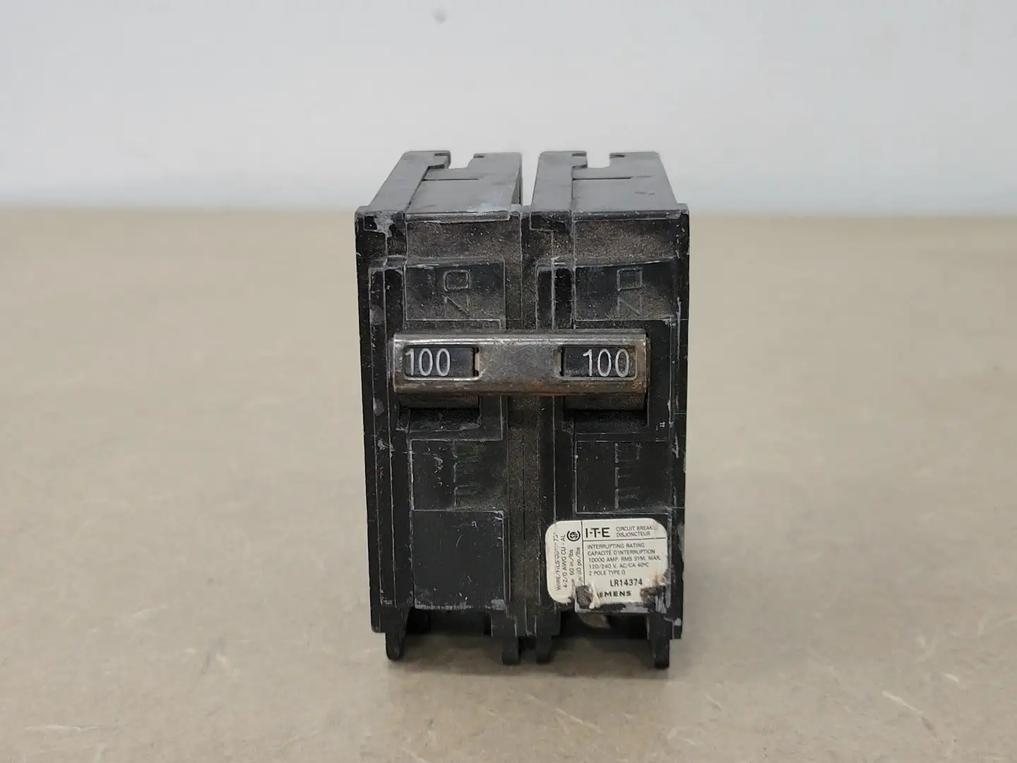 Used SIEMENS Q2100 Switchgears British Columbia CA | Lenmark #239823