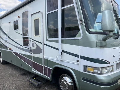 Used 2001 INTRUDER 349 INTRUDER Campers, Caravans, Motorhomes Michigan US | Miedema Asset Management Group #1337357
